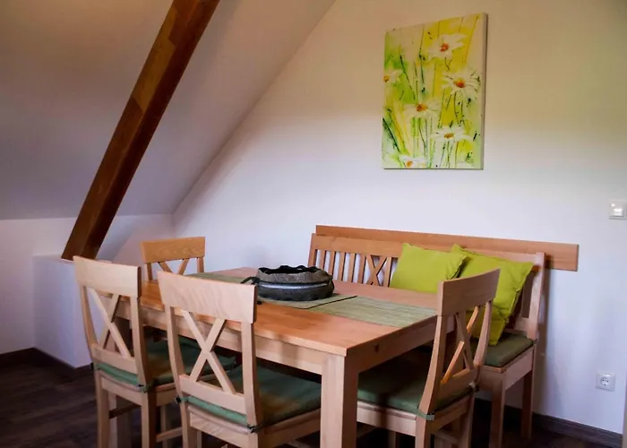 Waldhof Grasel Aparthotel Neuhaus (Baden)